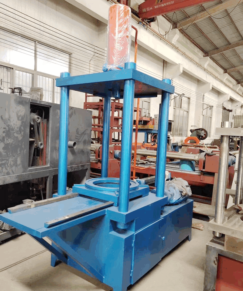 Aluminum extrusion mold scrap extractor