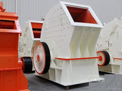 Hammer type crusher