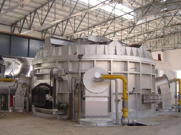 Round aluminum melting furnace